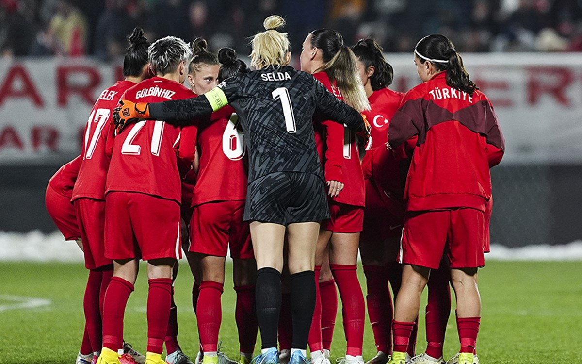 A Milli Kadın Futbol Takımı maç heyecanı