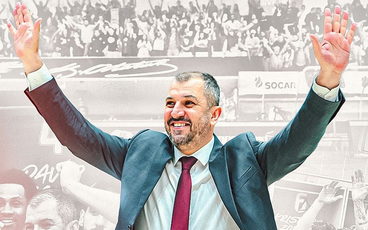 Aliağa Petkimspor ve başantrenör Burak Gören