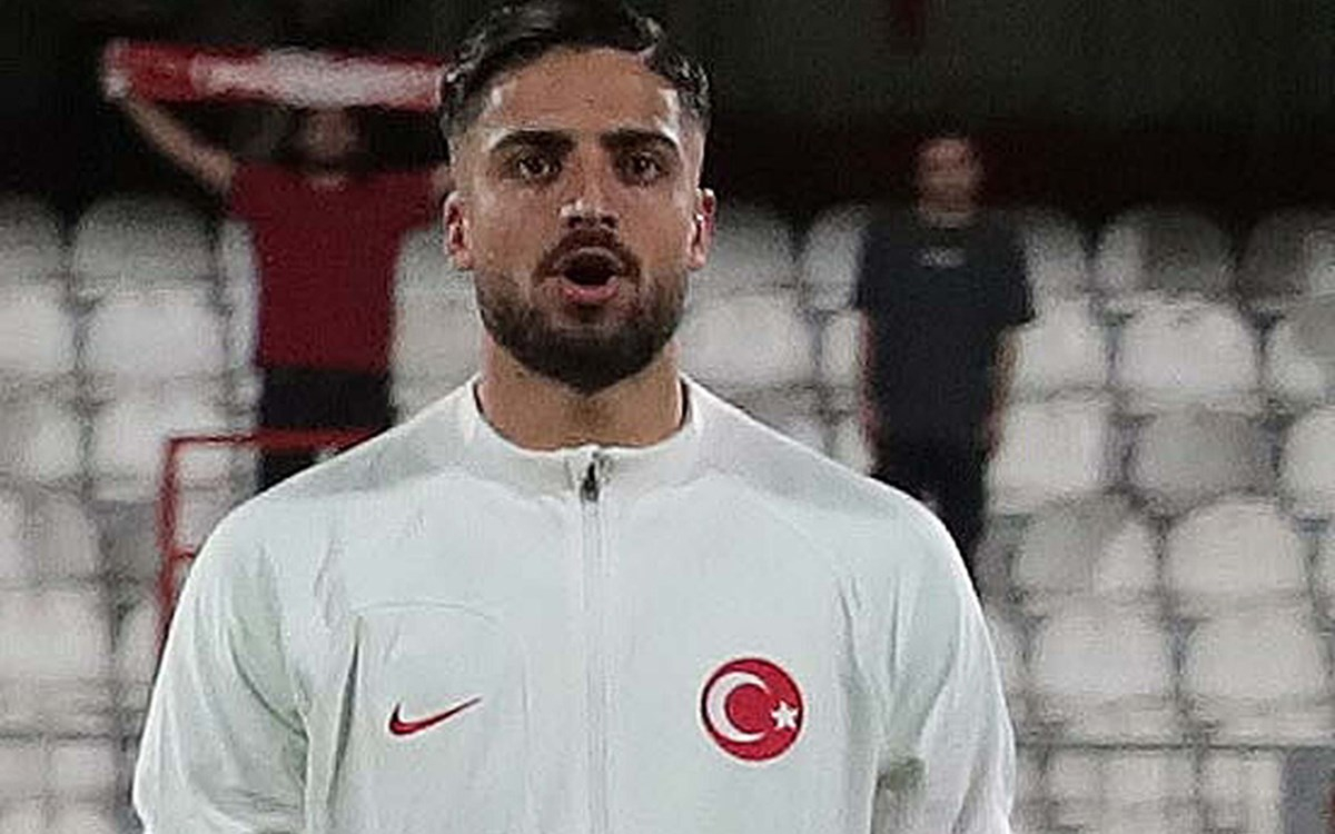 Genç kaleci Serhat Öztaşdelen