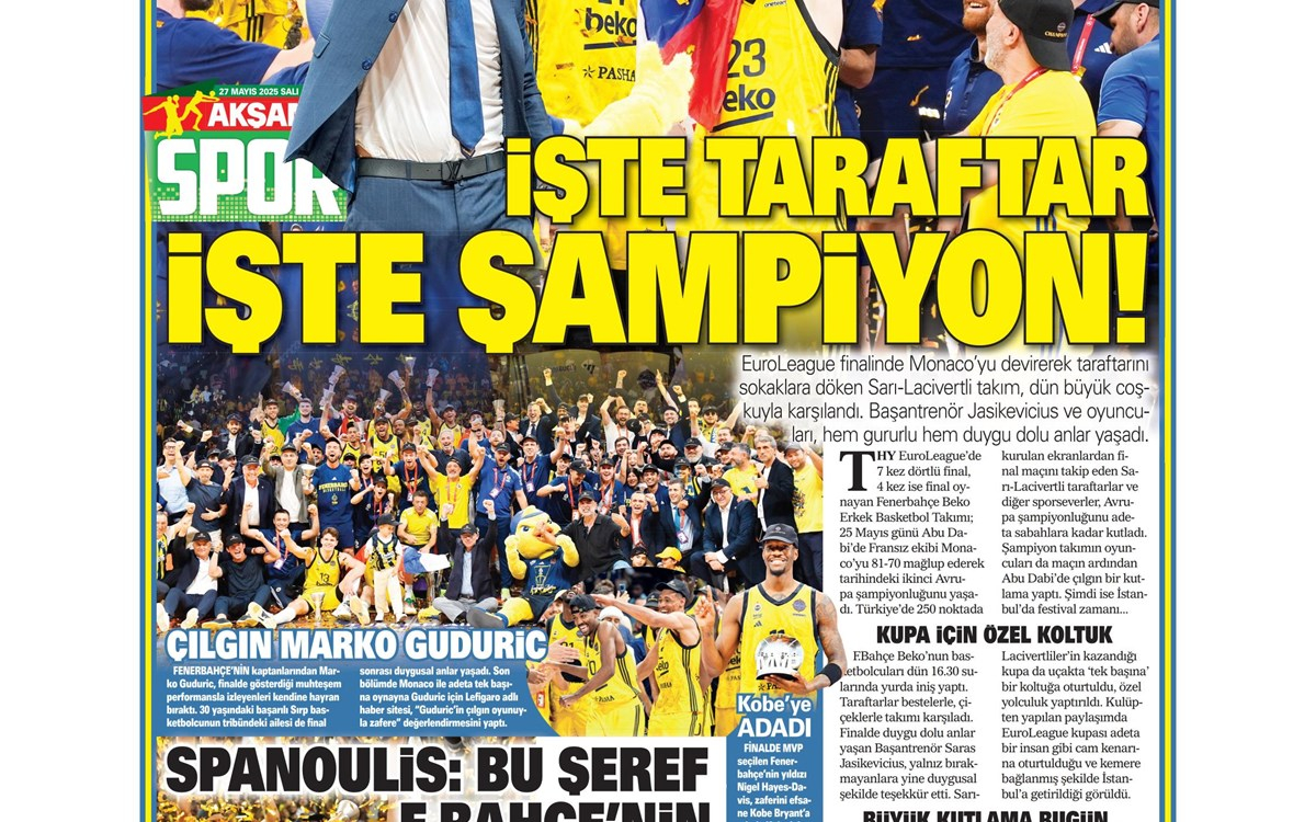 Fenerbahçe futbol takımı sahada mücadele ederken
