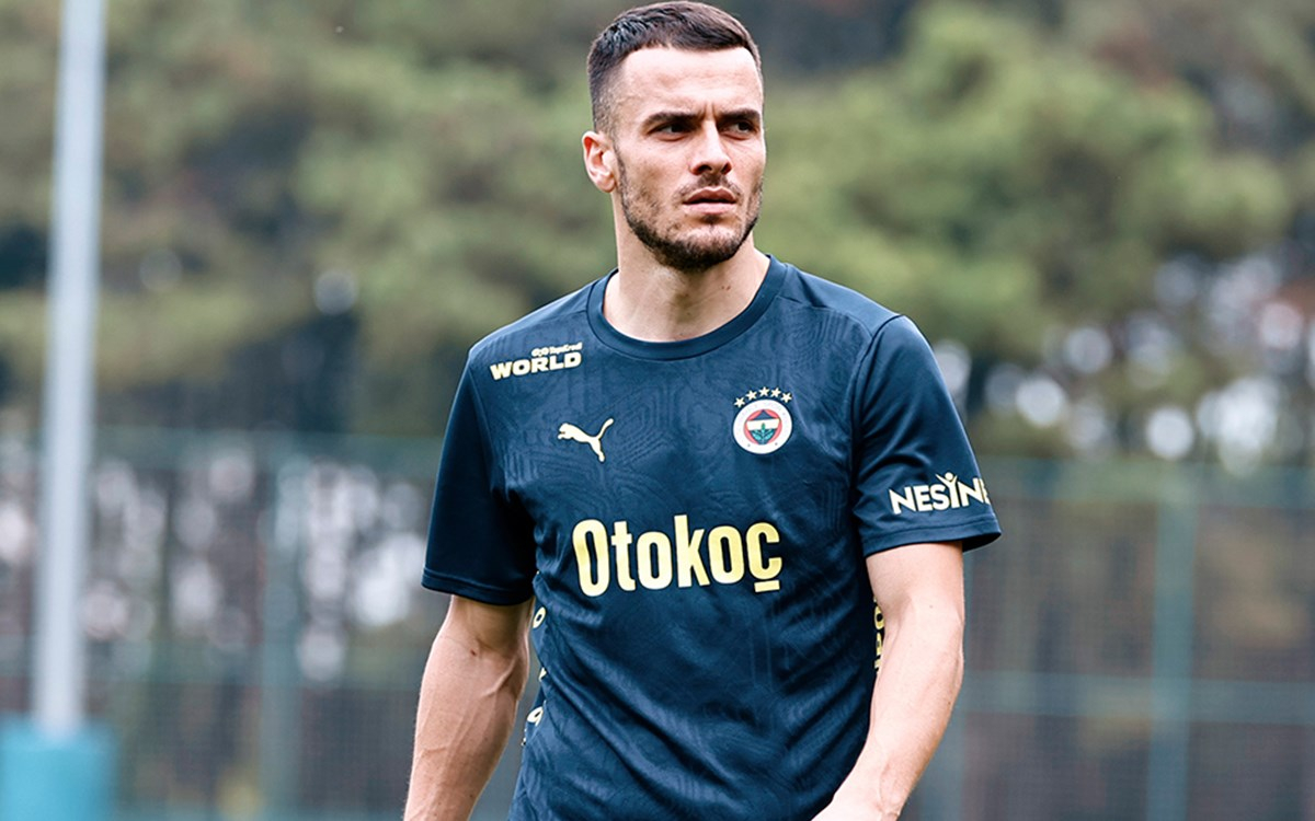 Fenerbahçe'de Filip Kostic Juventus'a geri döndü