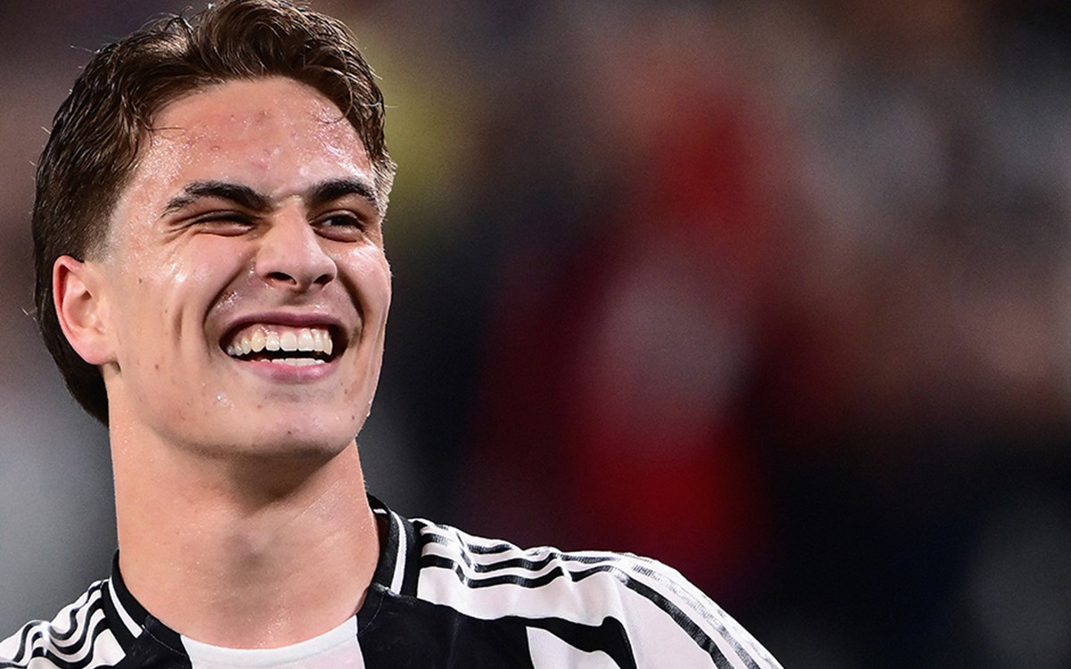 Juventus forması giyen genç futbolcu Kenan Yıldız