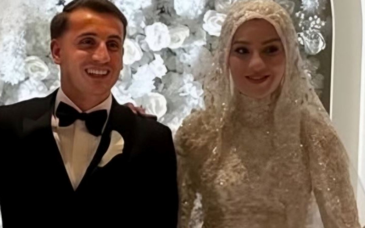 Kerem Aktürkoğlu ve nikahı Ceren Azak, evlilik töreninde