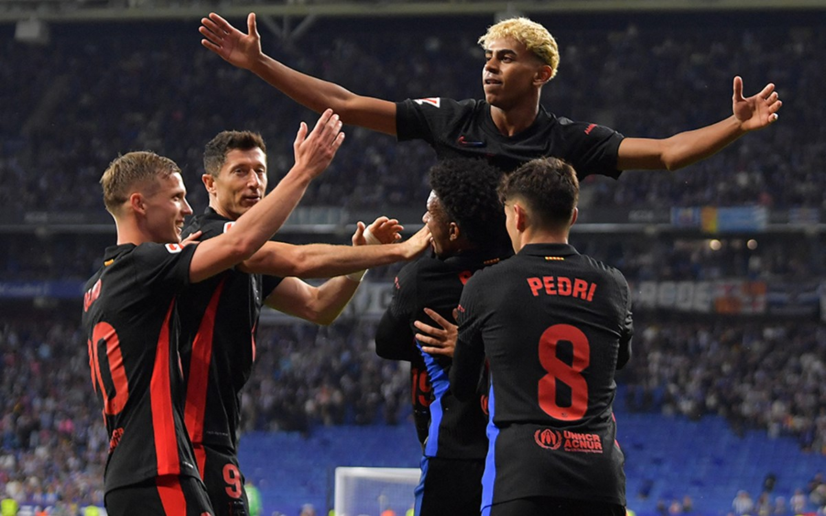 Lamine Yamal Barcelona formasıyla sahada