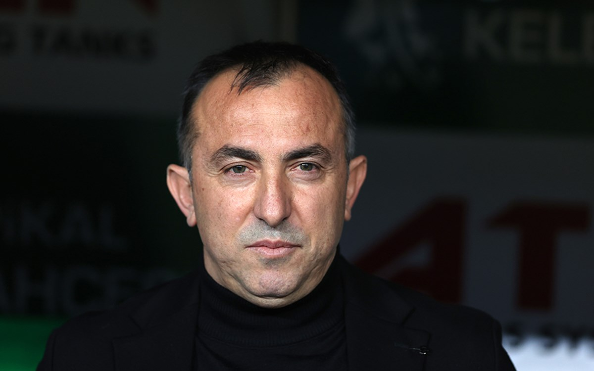 Umar Uçar açıklama yaparken