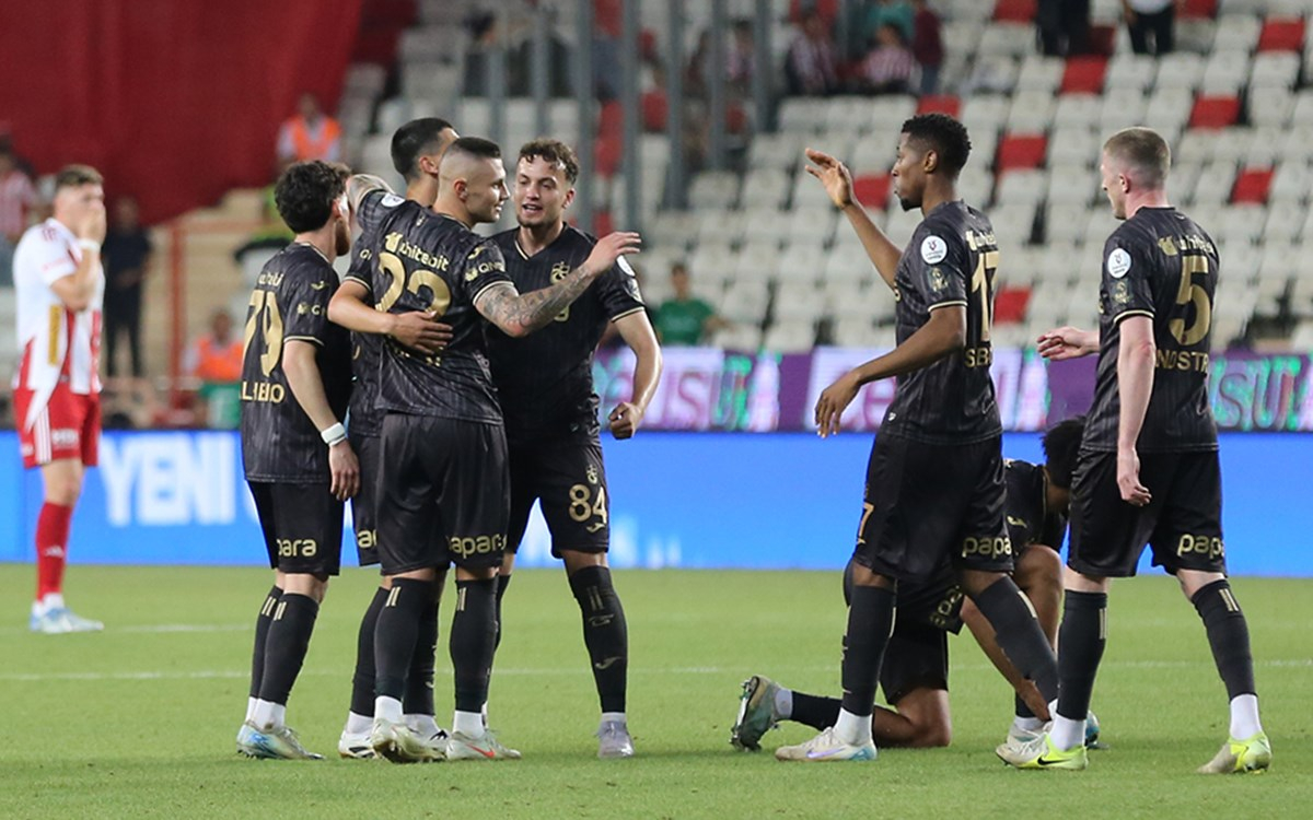 Trabzonspor ve Antalyaspor'un karşılaşması sonrası maçın özeti