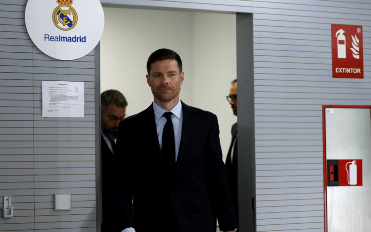 Xabi Alonso ve Real Madrid tanıtım görüntüsü