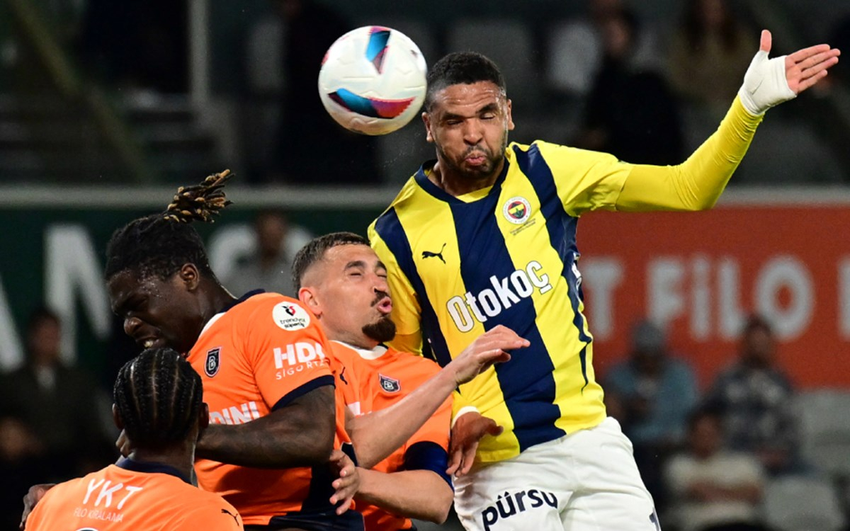 Youssef En-Nesyri Fenerbahçe formasıyla sahada