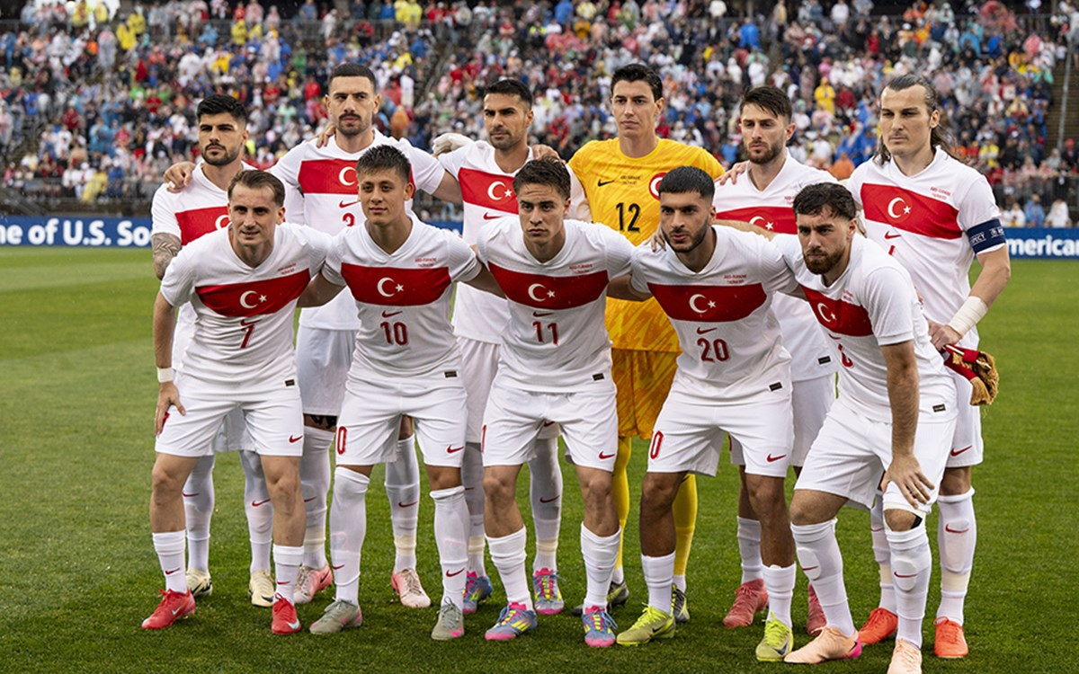 Milli takımın ABD maçında zafer kutlaması