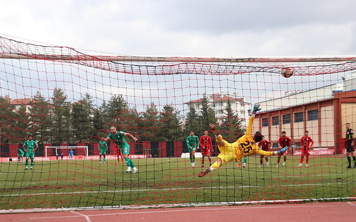 Bodrum FK yabancı golcü oyuncu George Puşçaş