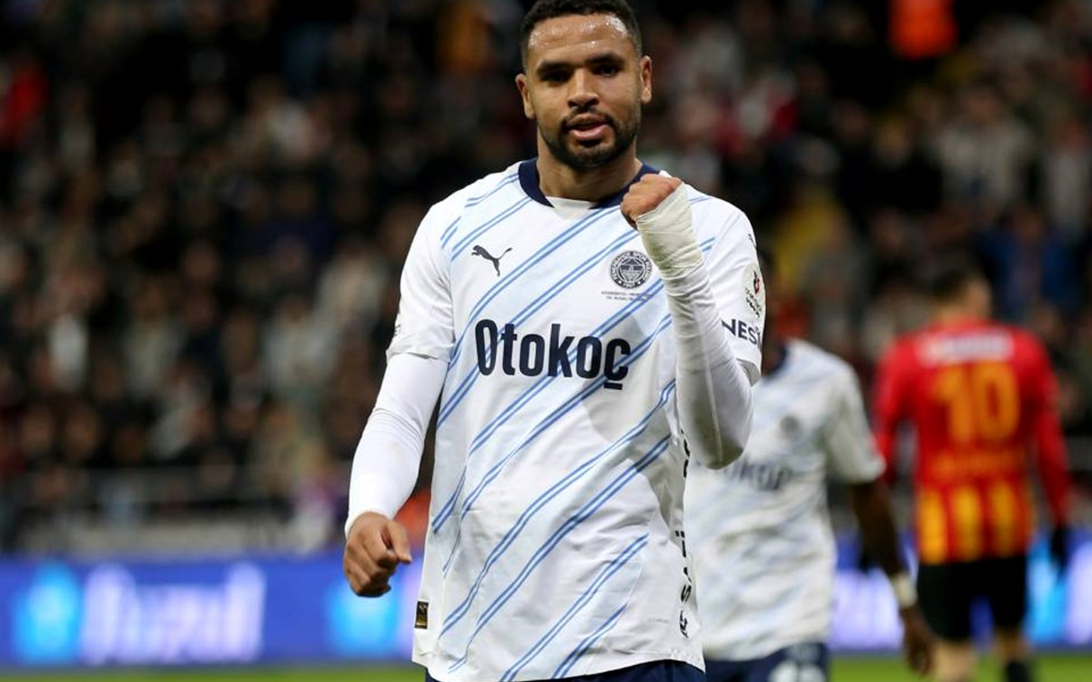 Youssef En-Nesyri Fenerbahçe formasıyla sahada