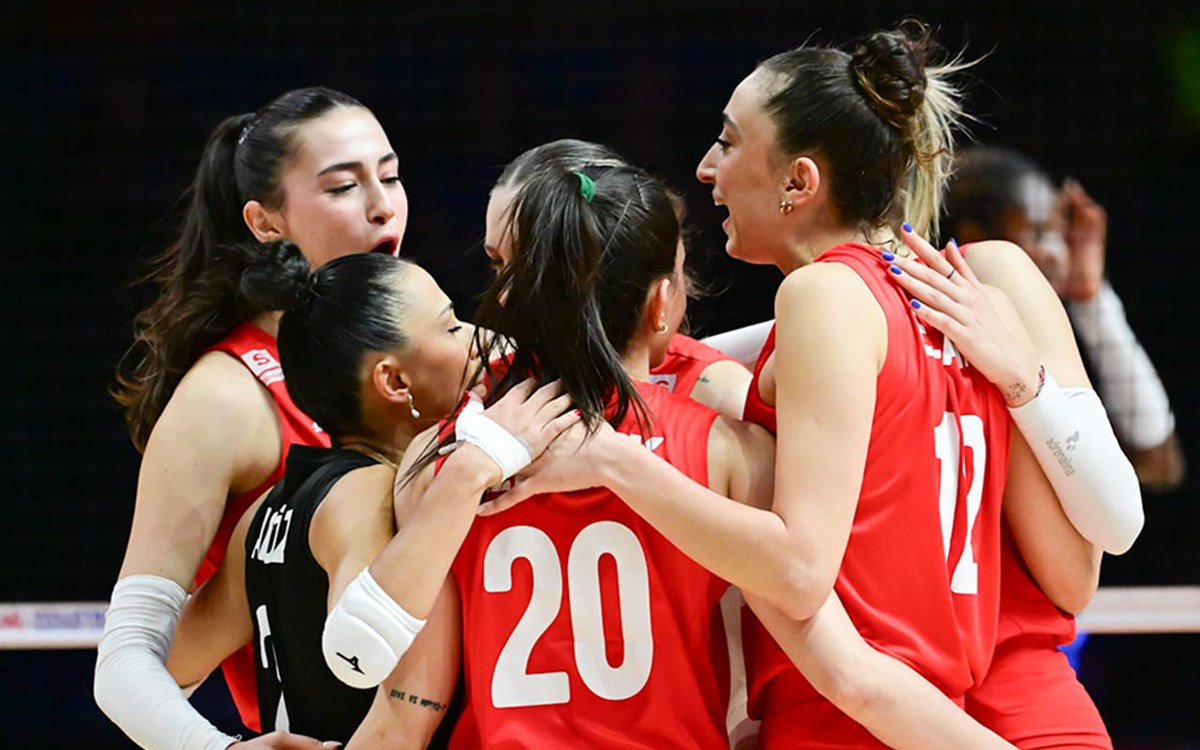 Türkiye Voleybol Takımı, 2025 VNL maçları için hazırlık yaparken