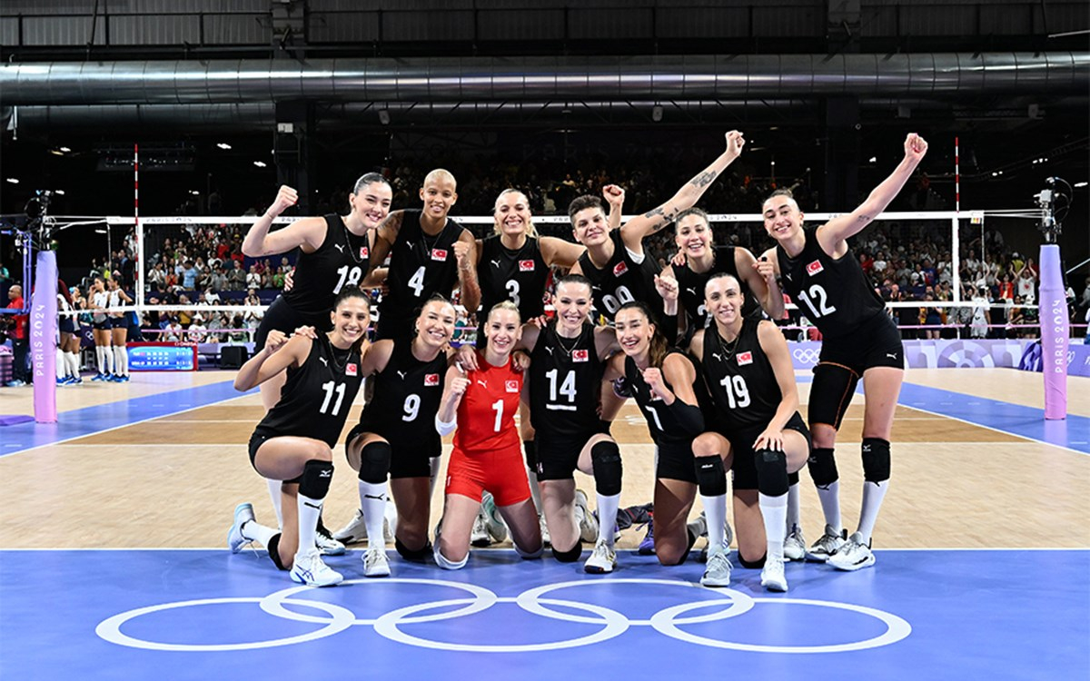 Türkiye kadın voleybol milli takımı maçlar için hazırlık yapıyor