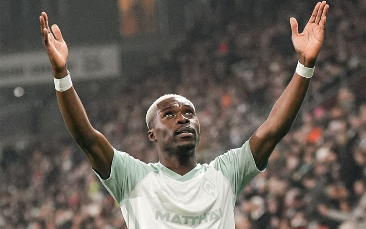 Werder Bremen 26 yaşındaki sol bek Derrick Köhn'ü transfer etmeye çalışıyor