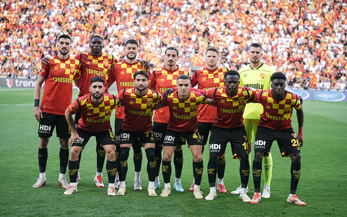 Göztepe futbolcuları transfer ve sözleşme yenileme çalışmaları yaparken