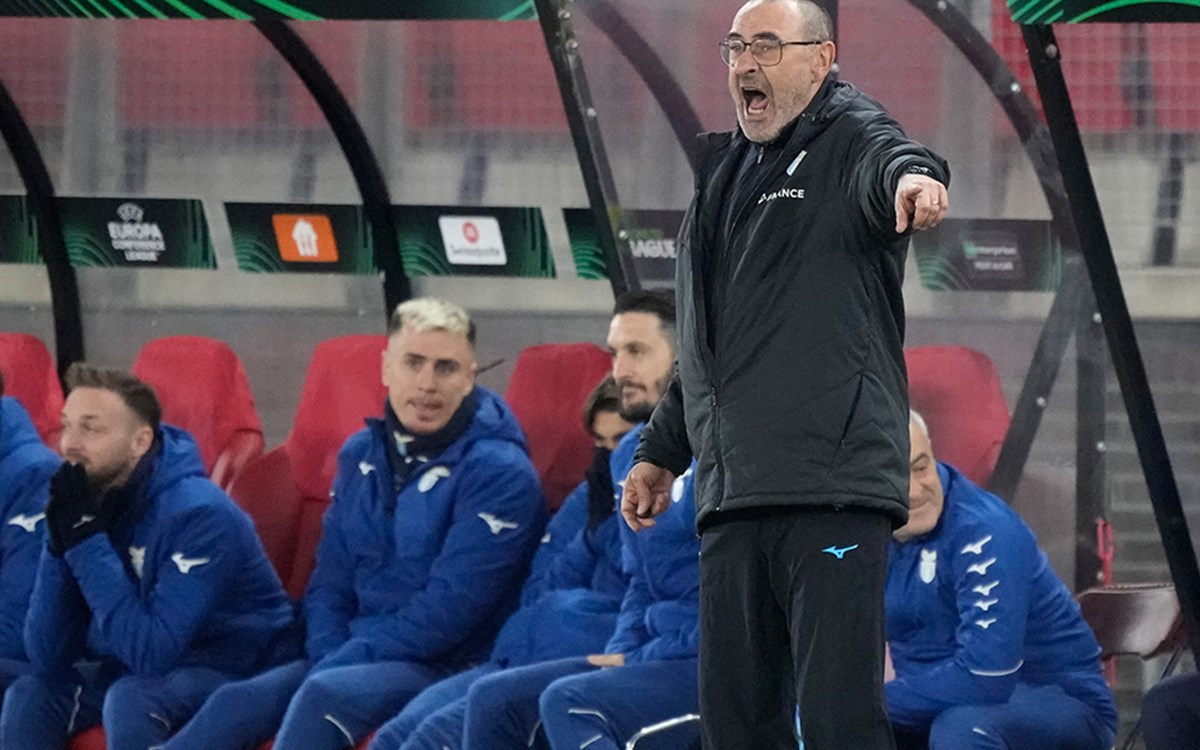 Lazio ve Maurizio Sarri'nin resmi tanıtım fotosu