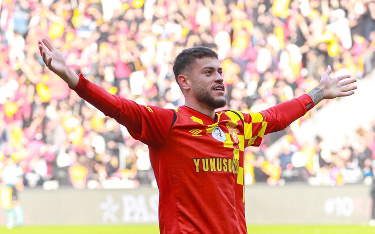 Romulo'nun Göztepe formasıyla pozisyonu