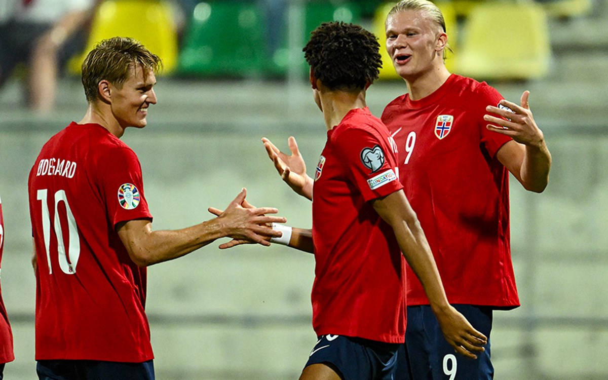 Norveç ve İtalya milli futbol takımlarının karşılaşması