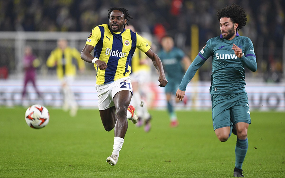 Bright Osayi-Samuel Fenerbahçe formasıyla sahada