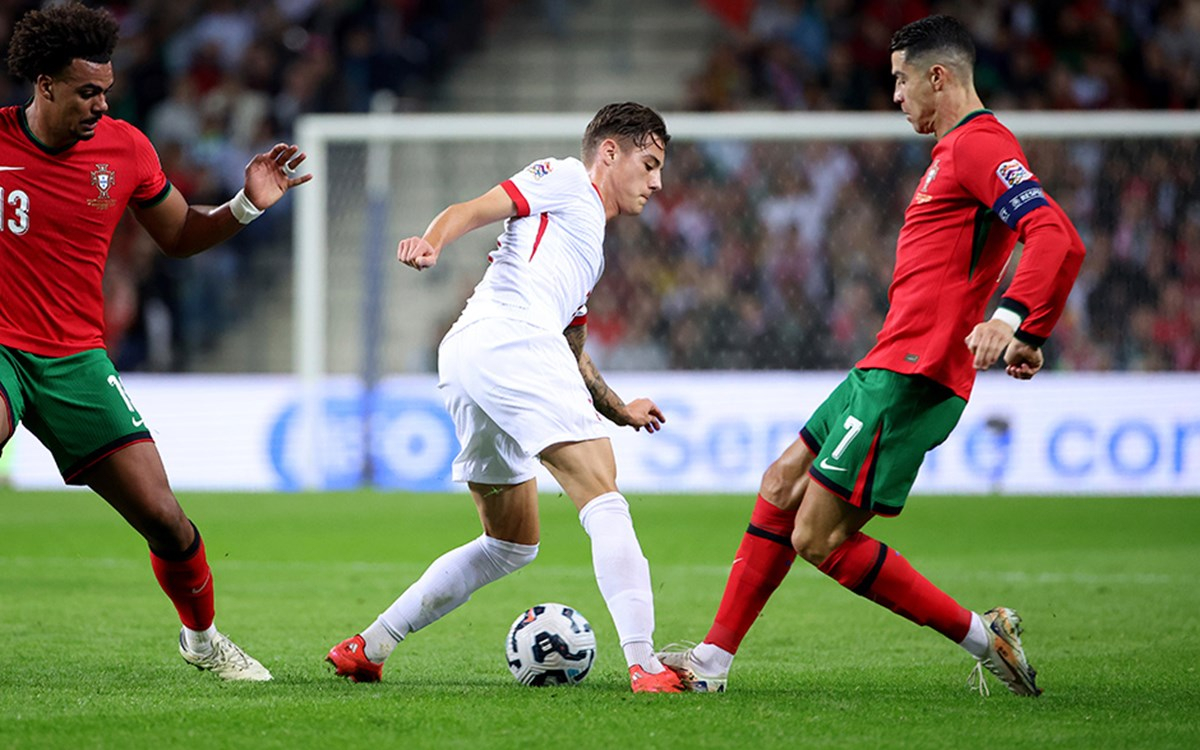 UEFA Uluslar Ligi final karşılaşması öncesi Portekiz ve İspanya takımları